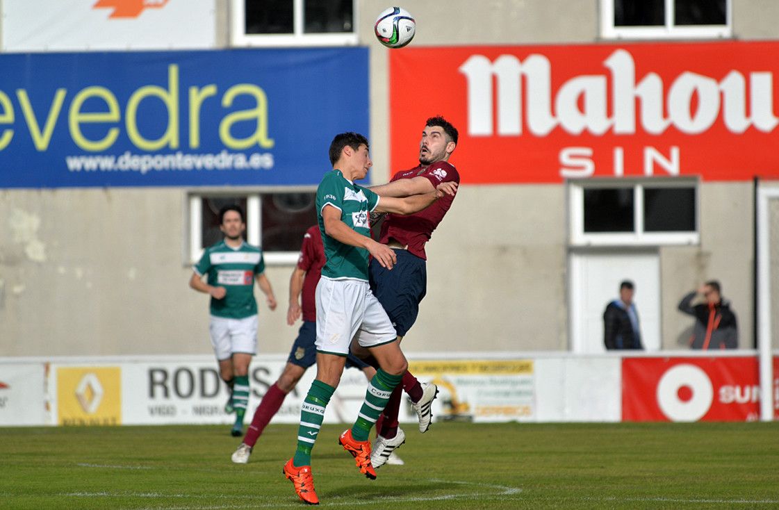 Partido de la pasada temporada entre Coruxo y Pontevedra en O Vao