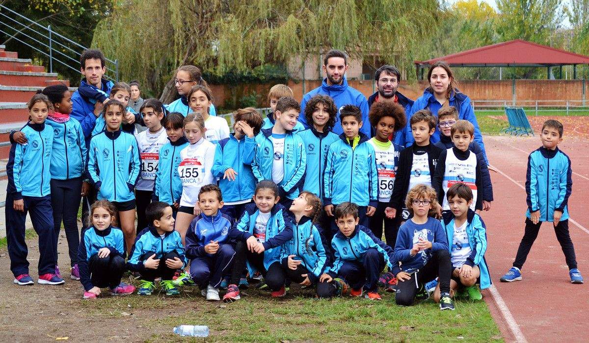 Atletas de la Gimnástica en la primera fase de la Liga Escolar