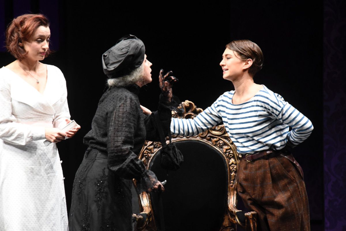 Representación de 'Tartufo', del Centro Dramático Galego