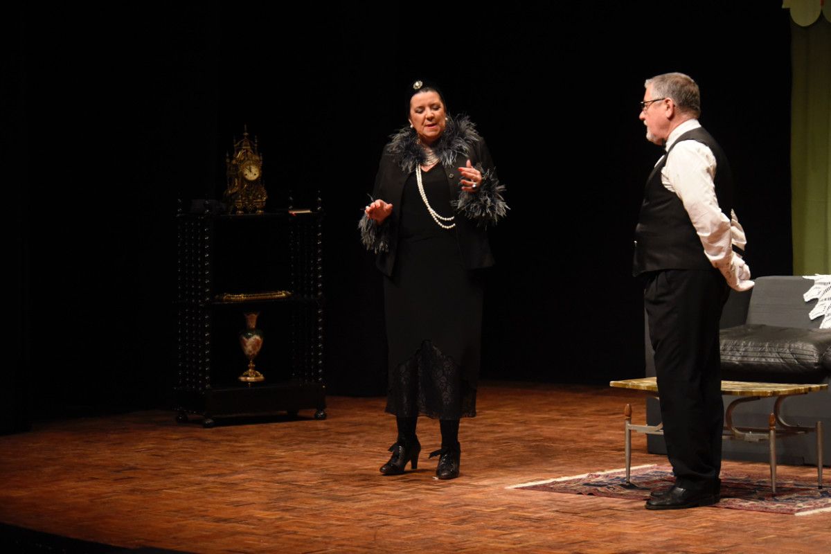 A aula de teatro do CIM representa 'Fin de mes' e 'A verdade por diante'