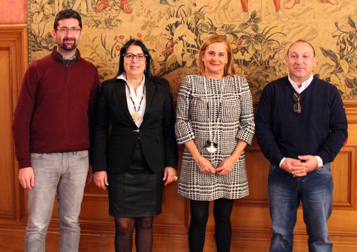 Cuatro nuevos proyectos empresarias ocupan el vivero de Barro-Meis