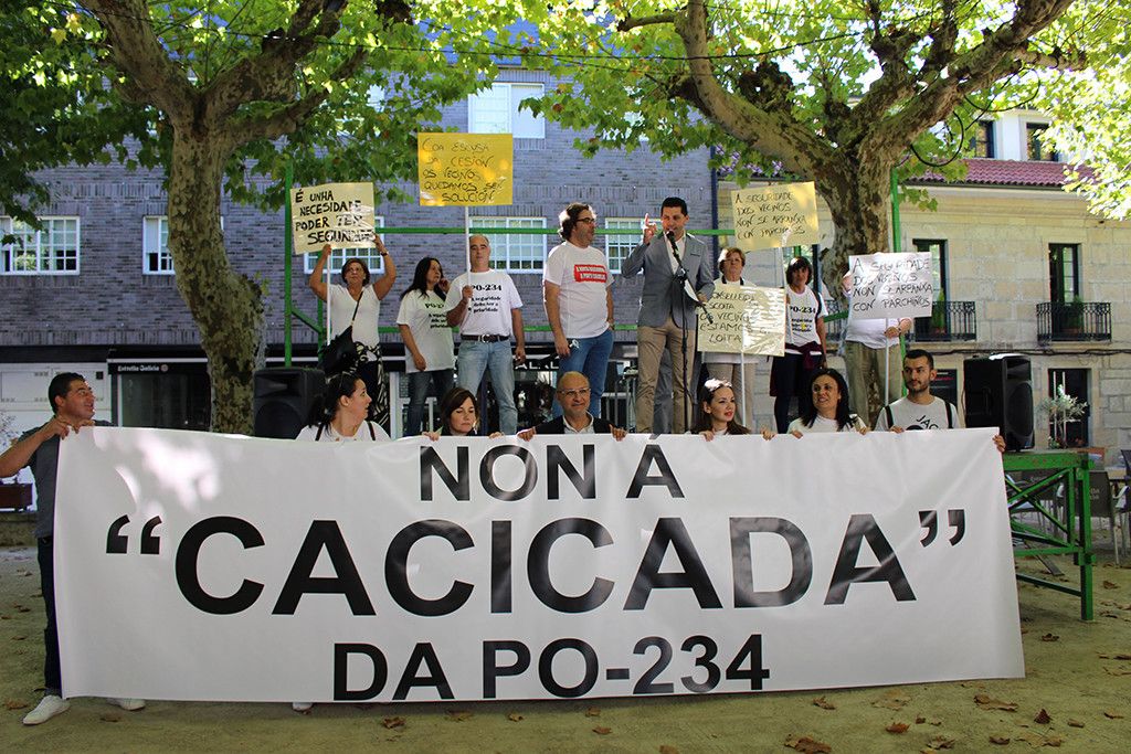 Manifestación "Contra a cacicada da PO-234"