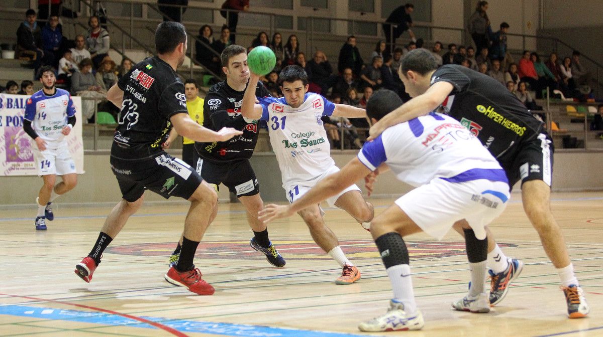 Partido entre Cisne y BM Nava en el CGTD