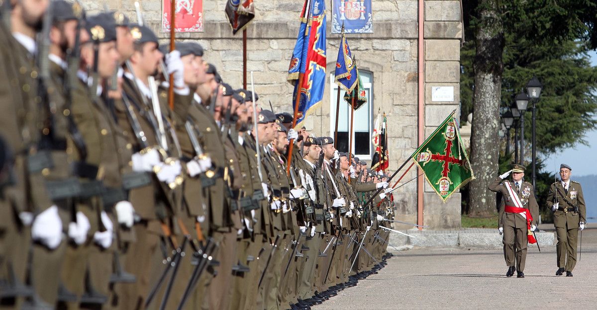 Parada militar con motivo da Inmaculada Concepción, patroa da Brilat