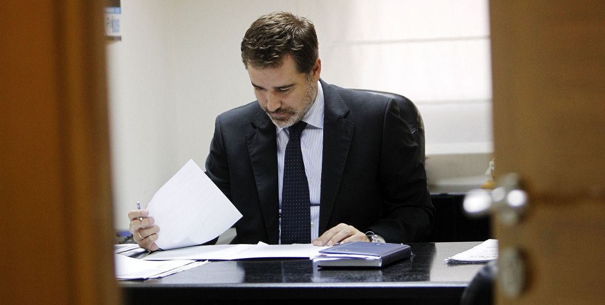 Jacobo Moreira, voceiro municipal do PP en Pontevedra no seu despacho