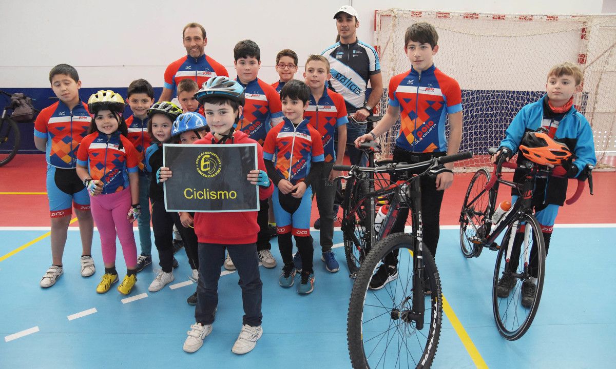 Presentación das Escolas deportivas de Poio