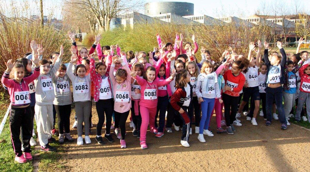 Campeonatos zonales de cross escolar en la Illa das Esculturas