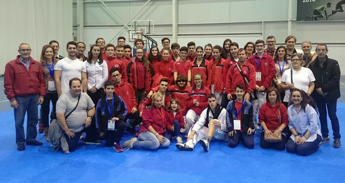 Equipo do Mace Sport no Campionato de España de Clubs en Alacante