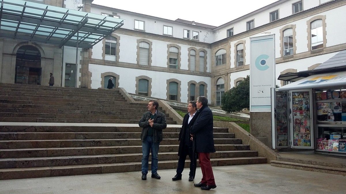Lores e Bará visitan a contorna do Hospital Provincial