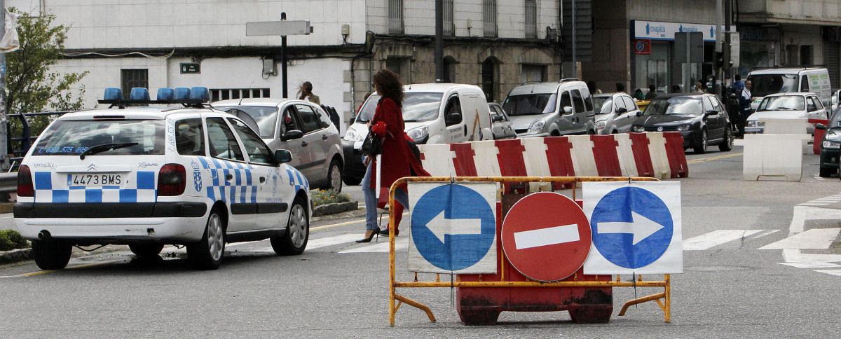 Rotonda de A Barca en el Concello de Poio Rotonda de A Barca en el Concello de Poio