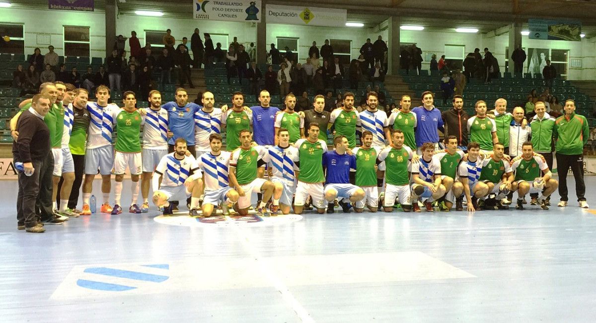 Partido de balonmán entre Galicia e Marrocos en decembro de 2015