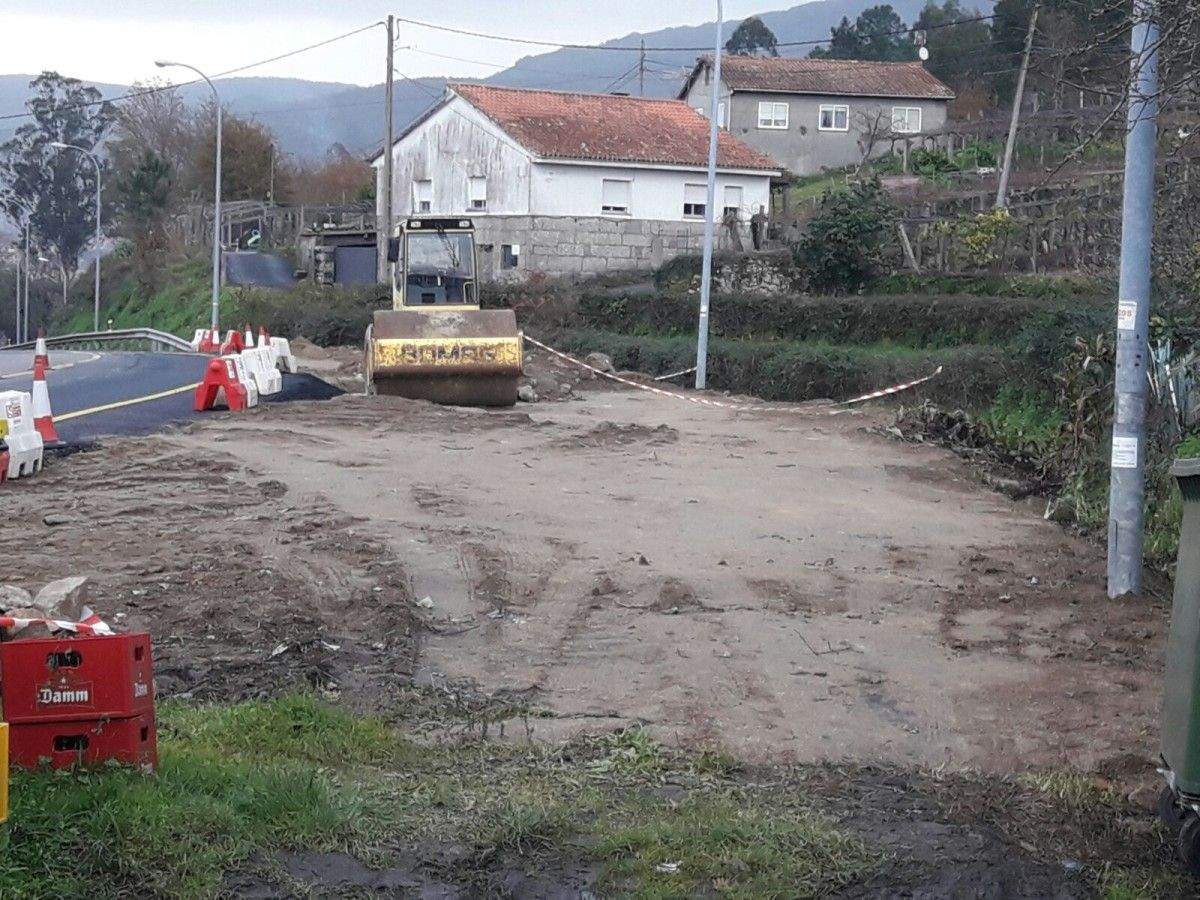 Obras del aparcamiento de Calvelo, en Tenorio