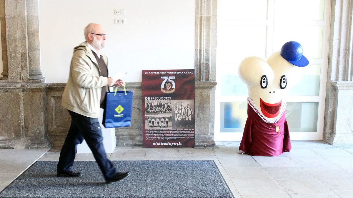 Último día de la exposición por el 75 aniversario del Pontevedra