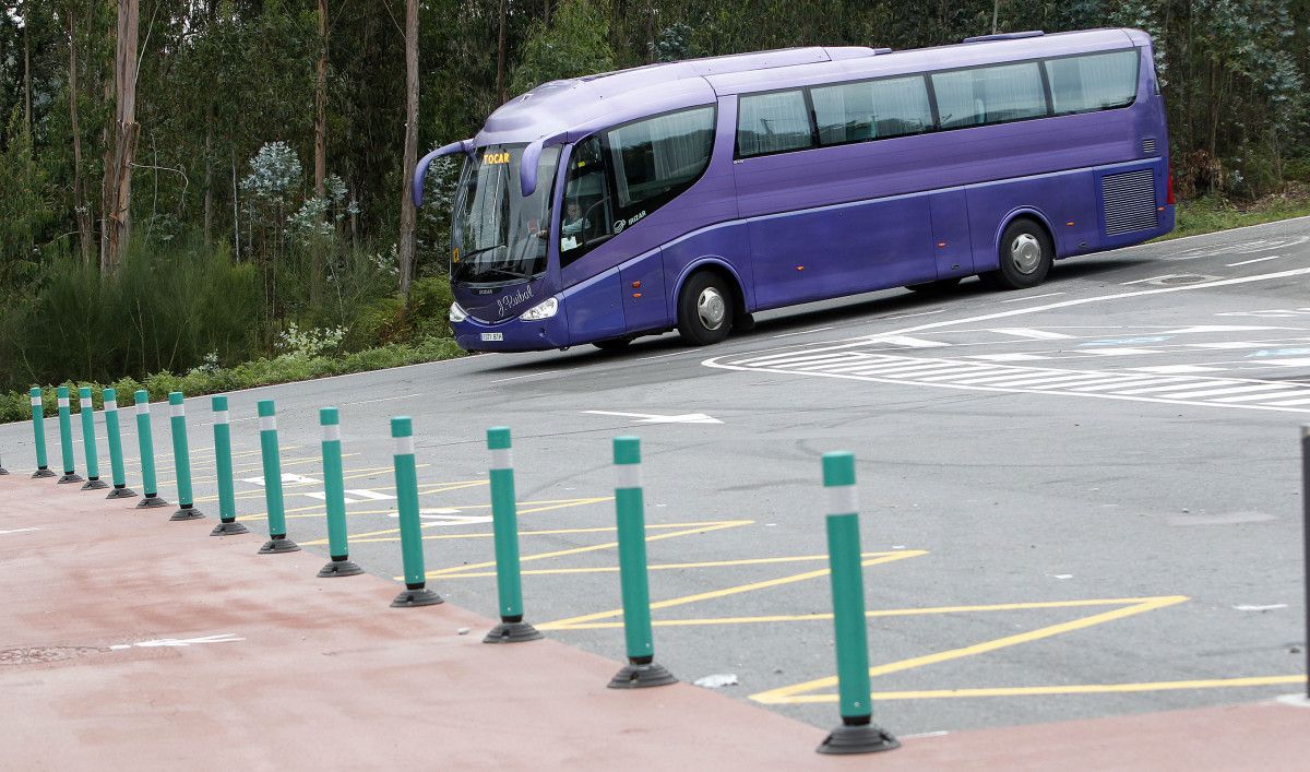Autobús de transporte escolar