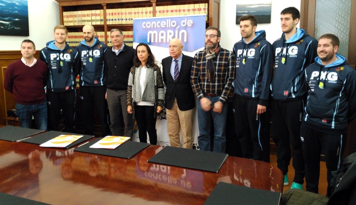 Sinatura do convenio entre Concello de Marín e Federación Galega de Baloncesto