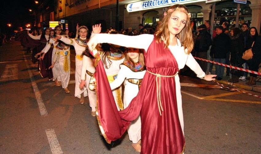 Veciños da Lama no desfile de entroido de Ponte Caldelas Veciños da Lama no desfile de entroido de Ponte Caldelas