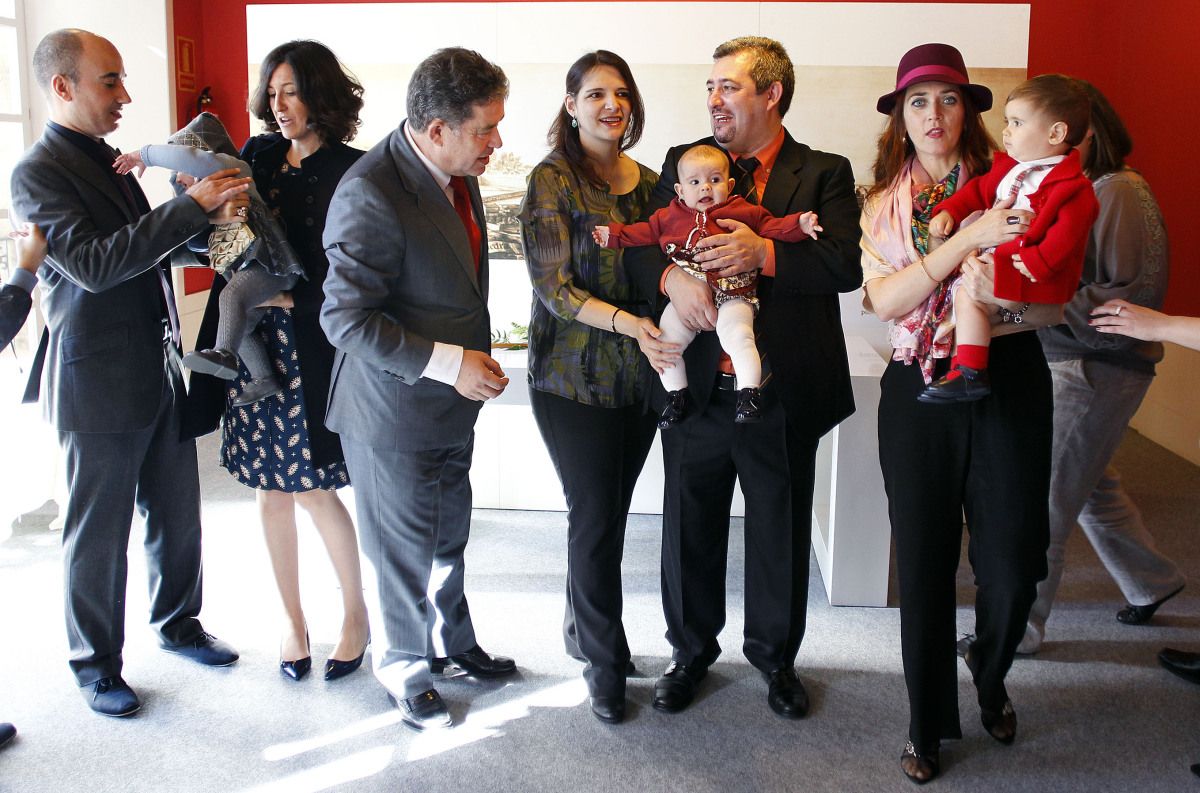 Primera 'ceremonia para bebés' en el Pazo de Mugartegui de Pontevedra