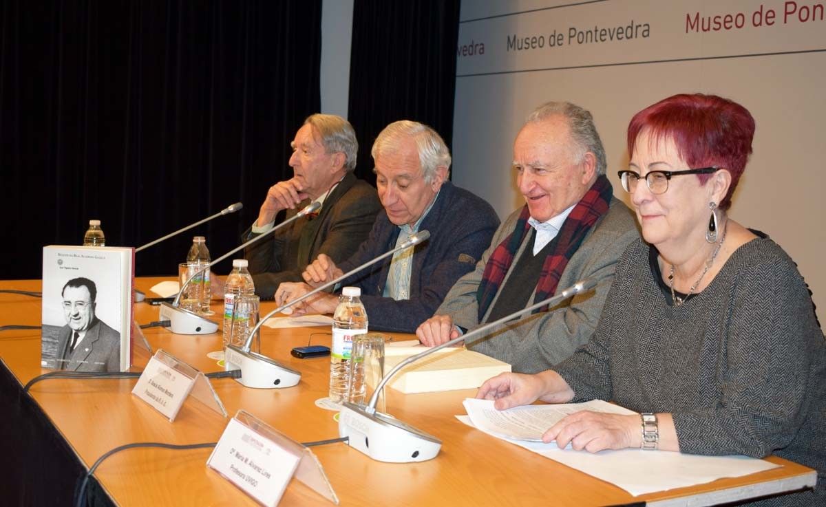 Presentación do boletín da Real Academia Galega dedicado a Filgueira Valverde