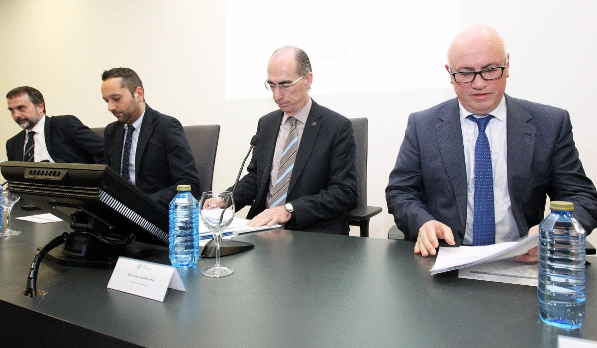 Presentación a los alcaldes y colectivos del equipo que hará el plan funcional del Gran Montecelo