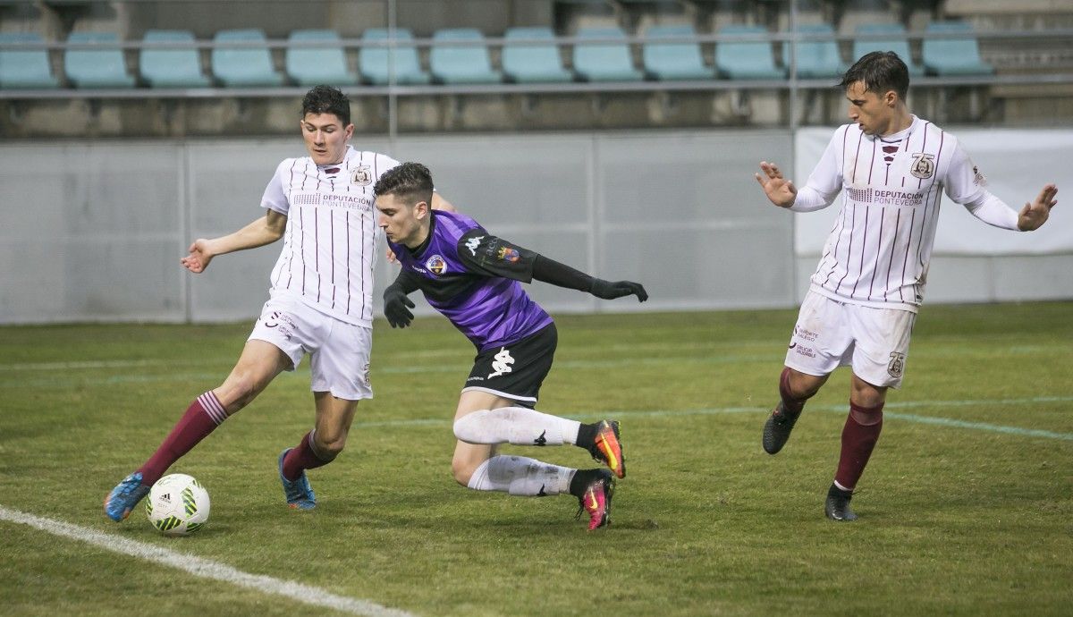 Partido entre Palencia e Pontevedra na Nueva Balastera