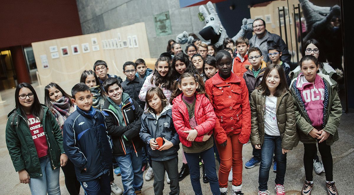 Escolares no Salón do Libro Escolares no Salón do Libro