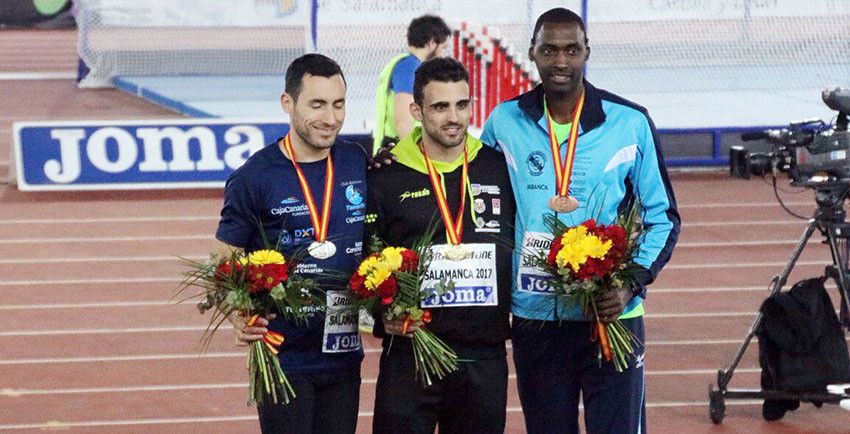 Lysvanys Pérez (derecha) en el podio del Campeonato de España en Salamanca