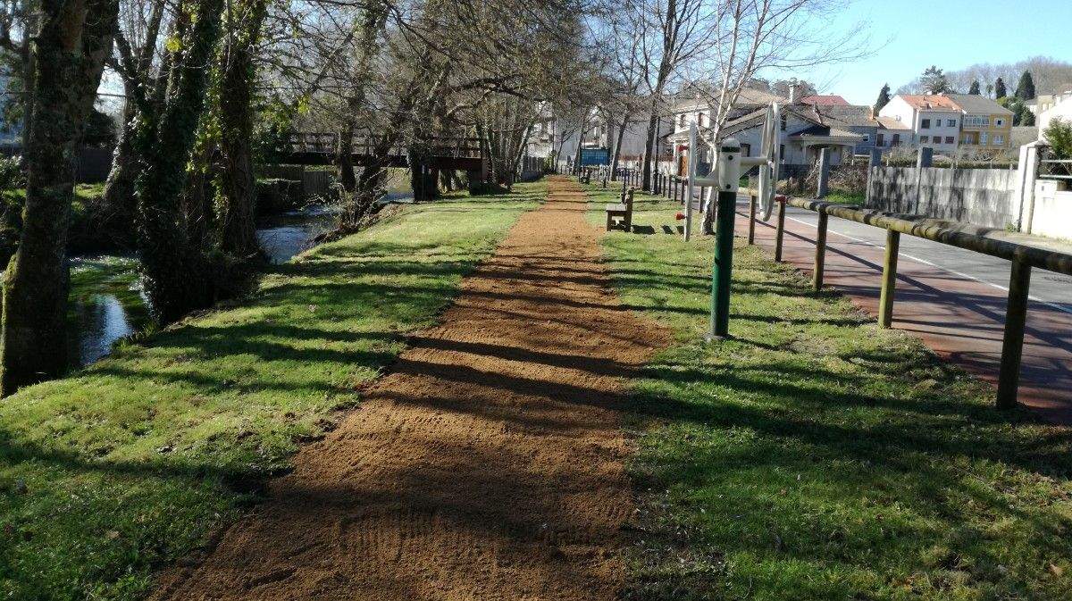 Obras para adecentar los paseos del río Gallo en Cuntis