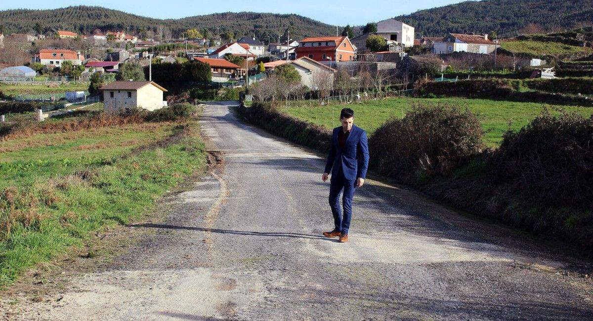 O alcalde de Ponte Caldelas, Andrés Díaz revisa as obras
