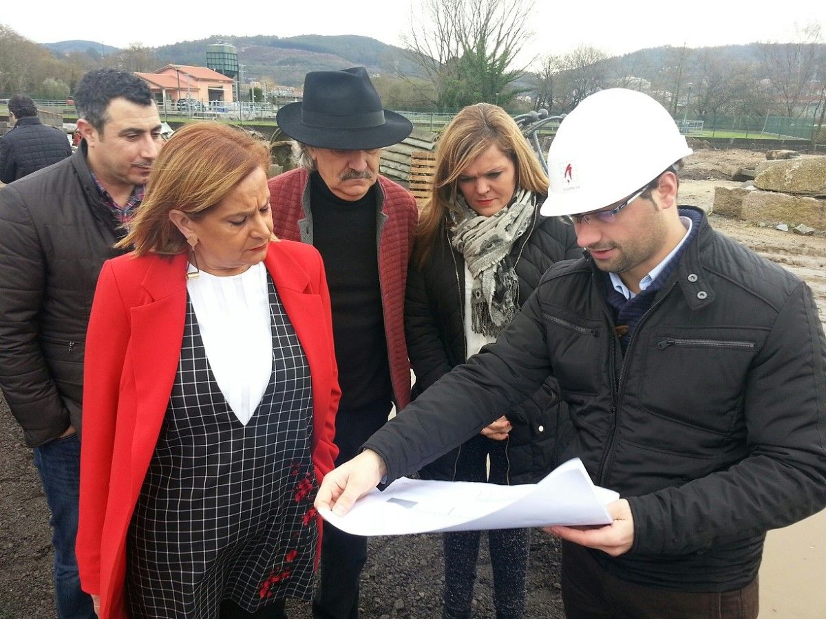 Visita de Carmela Silva a Caldas de Reis