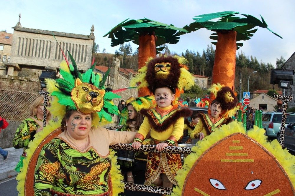 Desfile del carnaval 2017 en A Lama