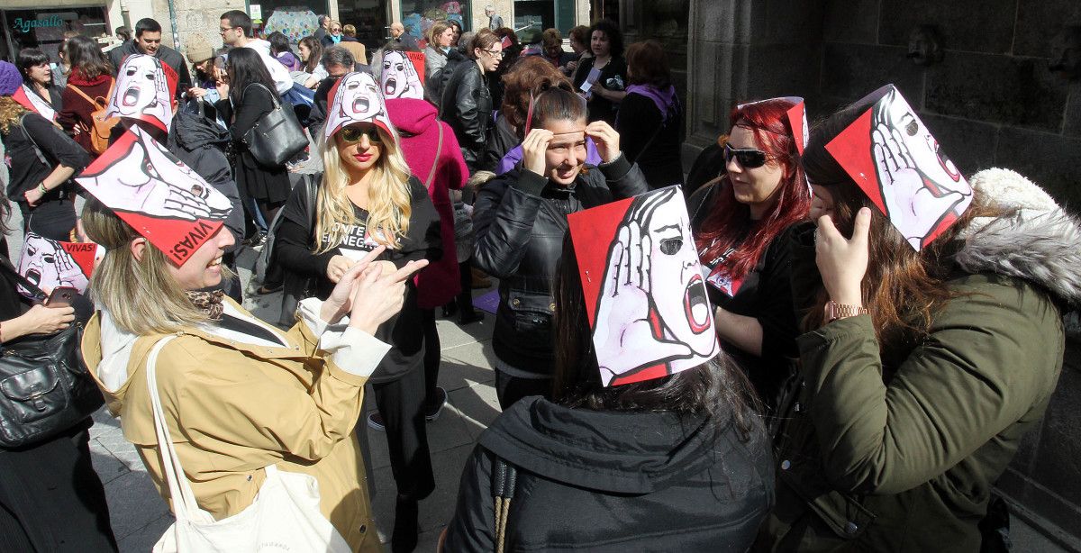 O Colectivo Feminista de Pontevedra participou no Paro Internacional de Mulleres