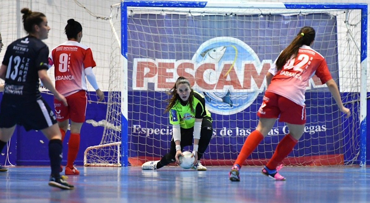 Silvia Aguete nun partido entre Poio Pescamar e Universidad de Alicante