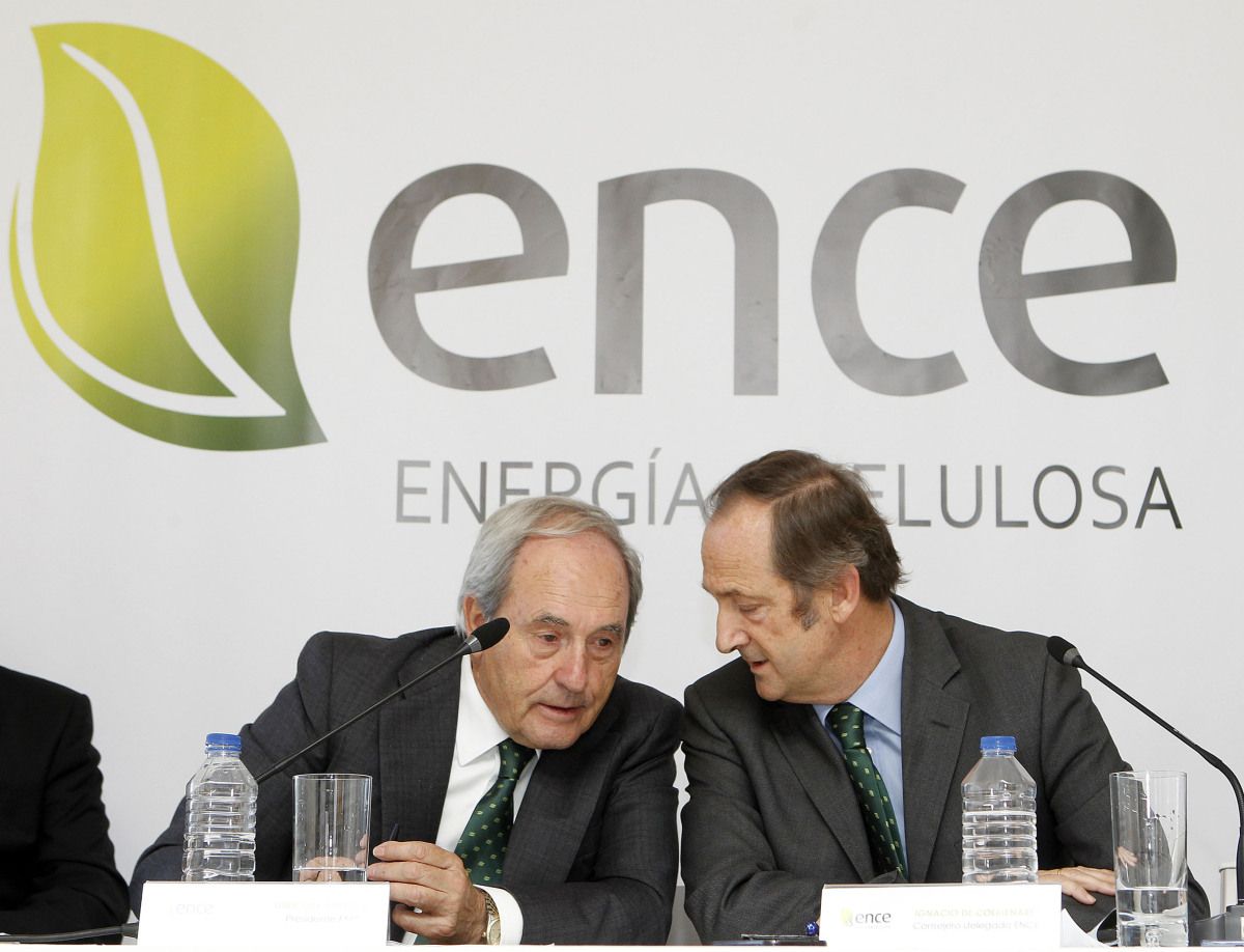 Juan Luis Arregui e Ignacio de Colmenares, en la presentación del informe sobre Ence