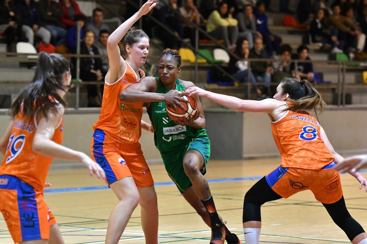 Minata Keita, no partido entre Arxil e Aros León no CGTD