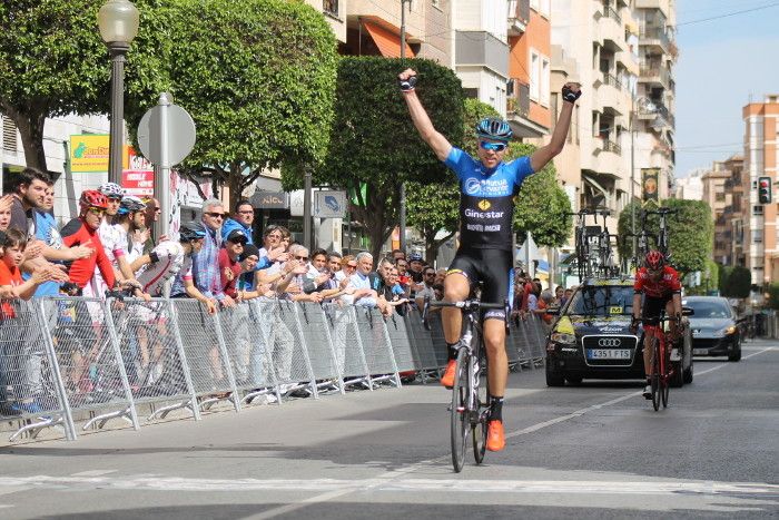 Martín Lestido entra segundo en la meta del Trofeo Guerrita