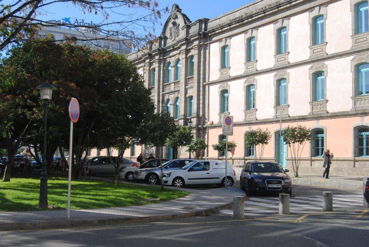 Calle Maestranza, situada en la entrada principal de la Facultad de Bellas Artes