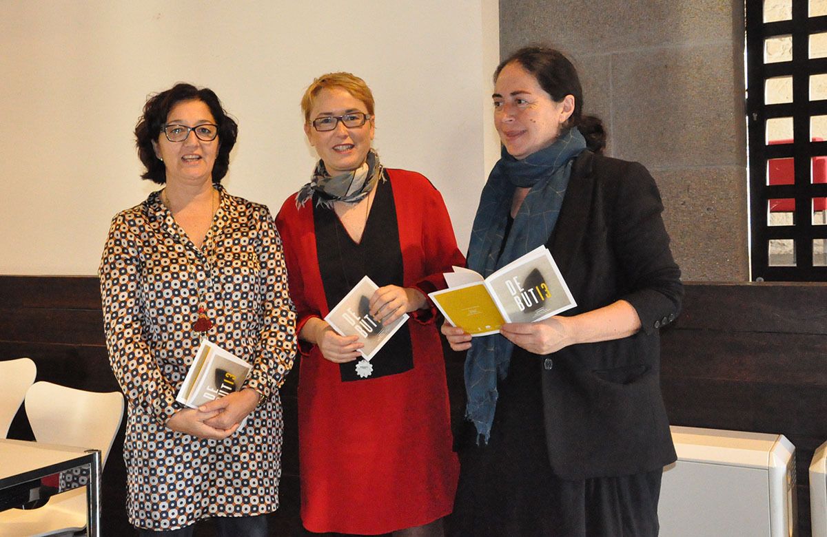 Antonia Blanco, Lola Dopico y Anxos Riveiro en la presentación de Debut 2013