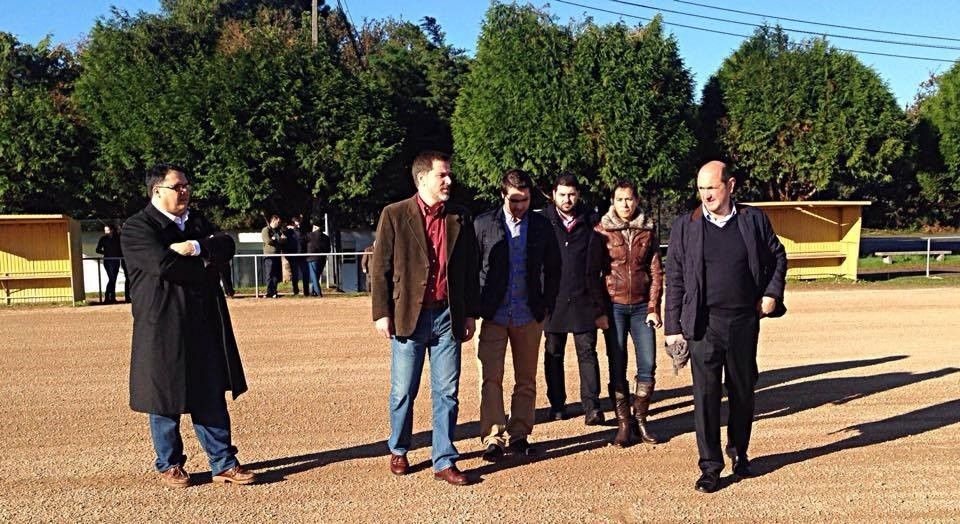 Jacobo Moreira, no campo de fútbol de Cerponzóns