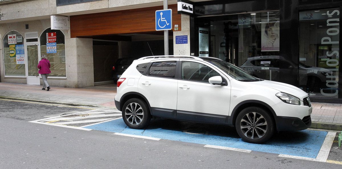 Estacionamiento reservado para personas con discapacidad