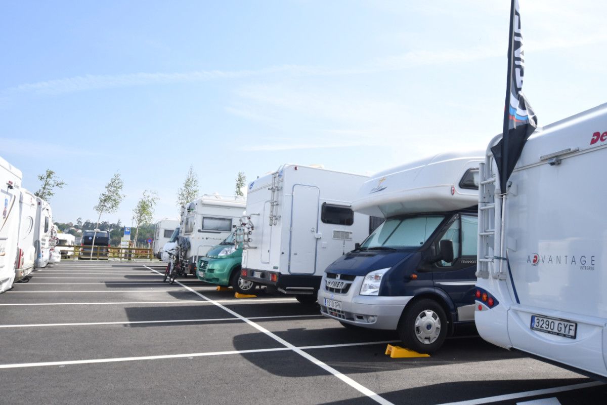 Encuentro de la Federación Gallega de Autocaravanas en la nueva zona reservada en Tafisa