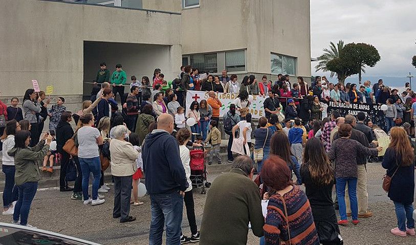 Manifestación por la mejora del servicio en el Centro de Salud de Baltar