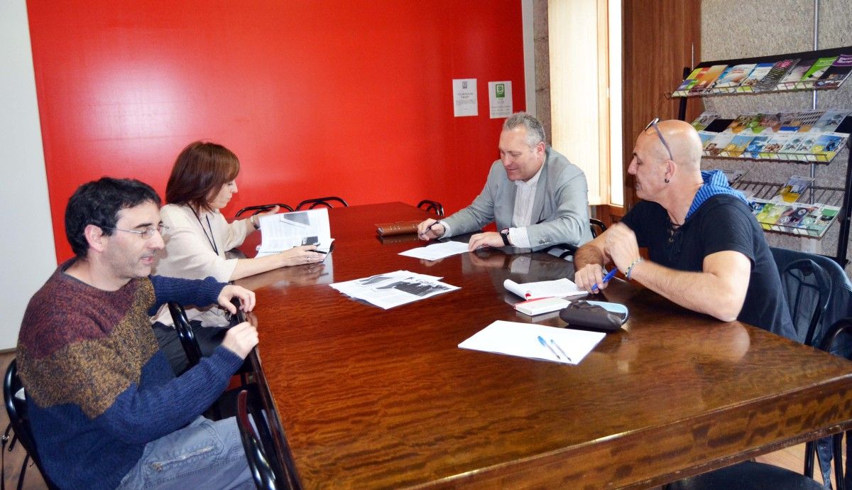 Reunión del jurado del premio Johán Carballeira de periodismo