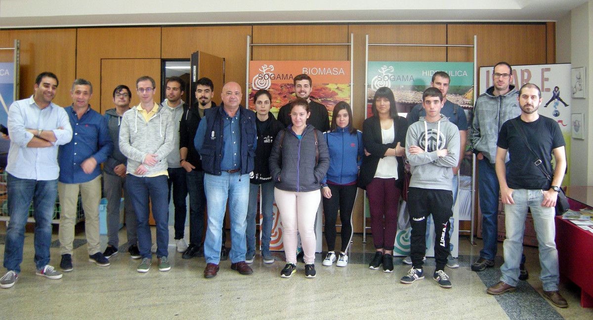 Visita de estudantes da Escola de Forestais a Sogama
