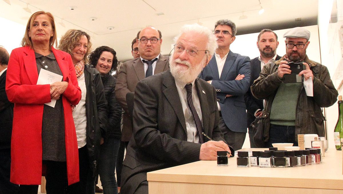 Inauguración da exposición 'Imaxinar a Educación. 50 anos con Frato'