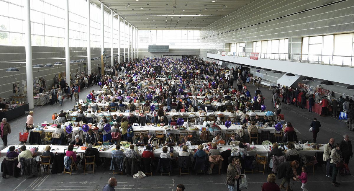 Encuentro de palilleiras en el Recinto Feiral