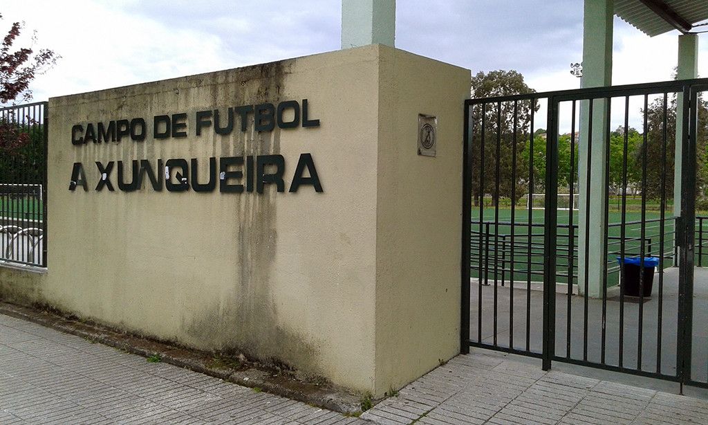 Campo de herba sintética da Xunqueira