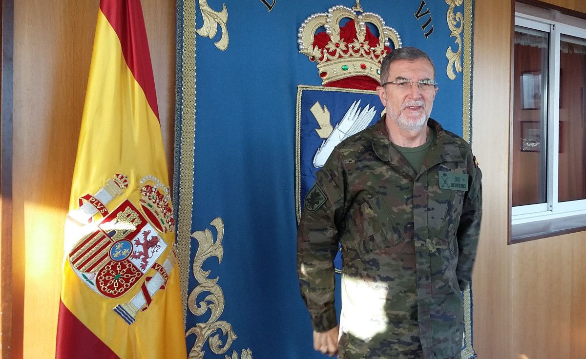 Antonio Romero, general jefe de la Brilat, se presenta ante los medios
