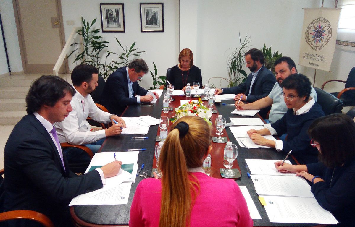 Xunta Reitora da UNED en Pontevedra
