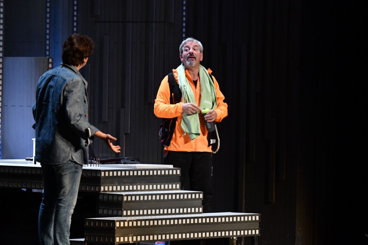 '5 y acción' en el Pazo da Cultura
