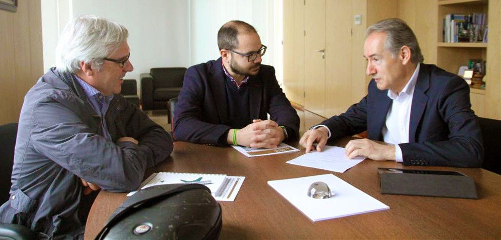 Entrevista entre el responsable del Campus y de la Autoridad Portuaria